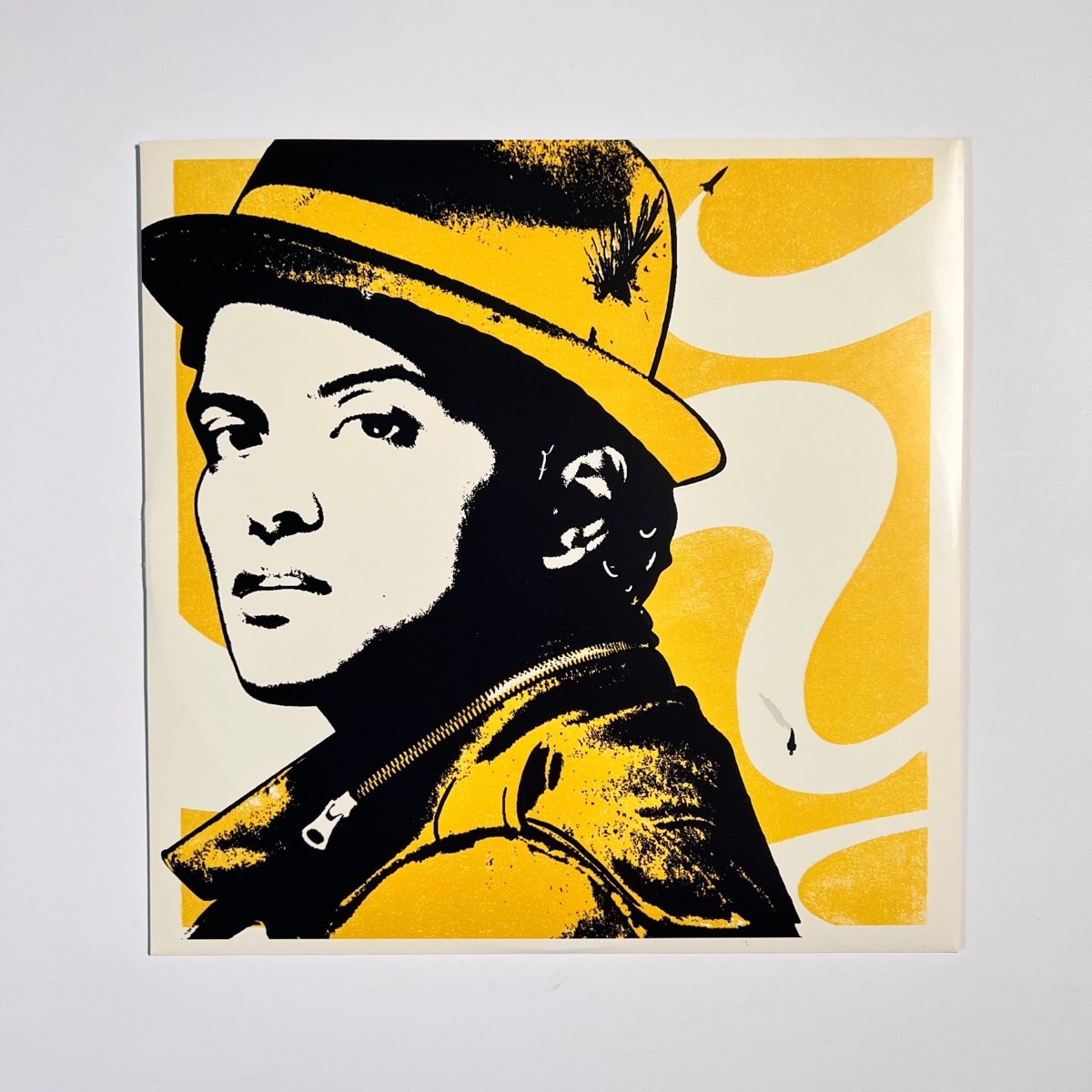 Bruno Mars -Doo Wops & Hooligans - Yellow - BeatRelease